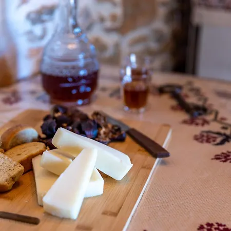 Mitatos Naxos - Apeiranthos בית נופש *