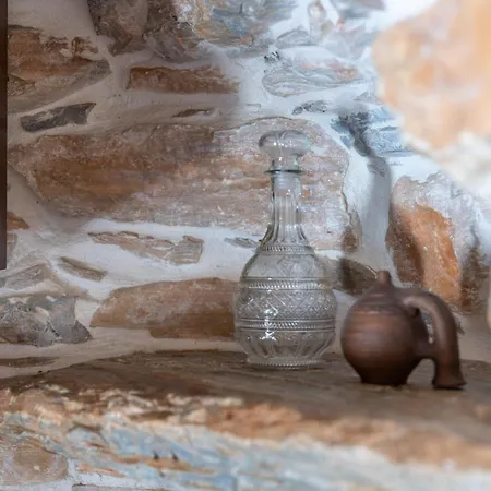 Mitatos Naxos - Apeiranthos בית נופש Ligaridia