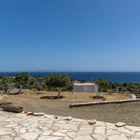 Holiday home Mitatos - Authentic Naxian Ligaridia