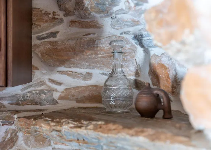 Mitatos Naxos - Apeiranthos Holiday home Ligaridia