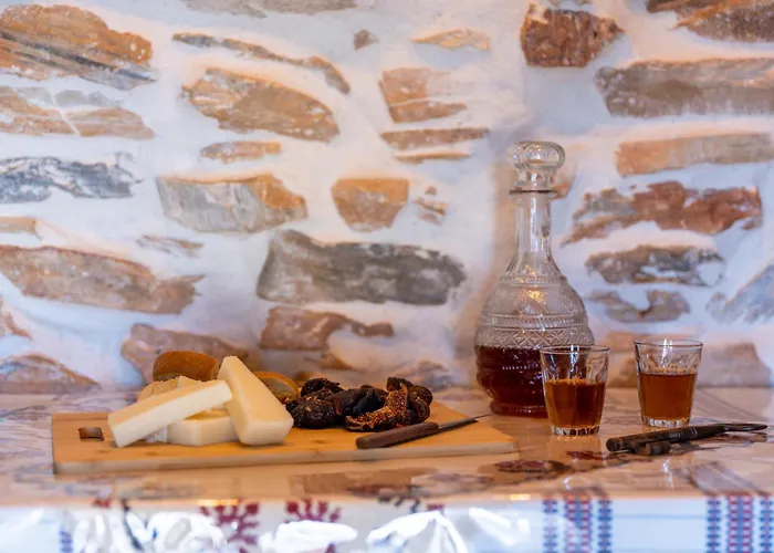 Mitatos Naxos - Apeiranthos Ligaridia