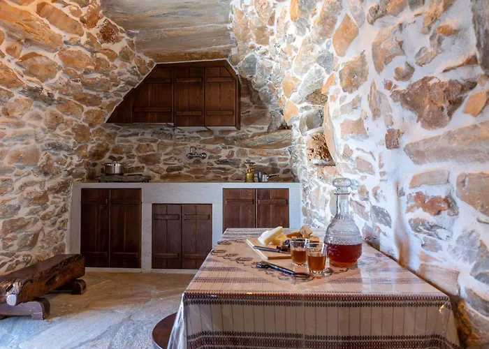 Mitatos Naxos - Apeiranthos * Ligaridia