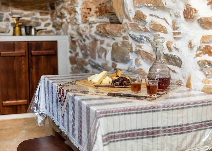 Mitatos Naxos - Apeiranthos Holiday home *